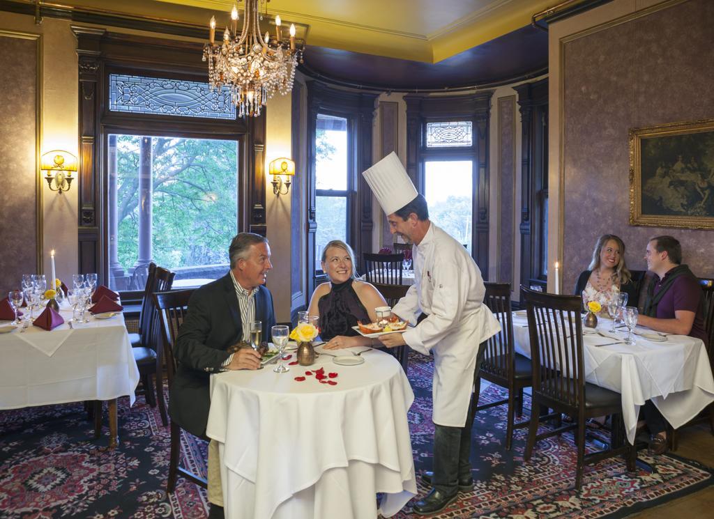 Henderson Castle Inn Kalamazoo Exterior foto